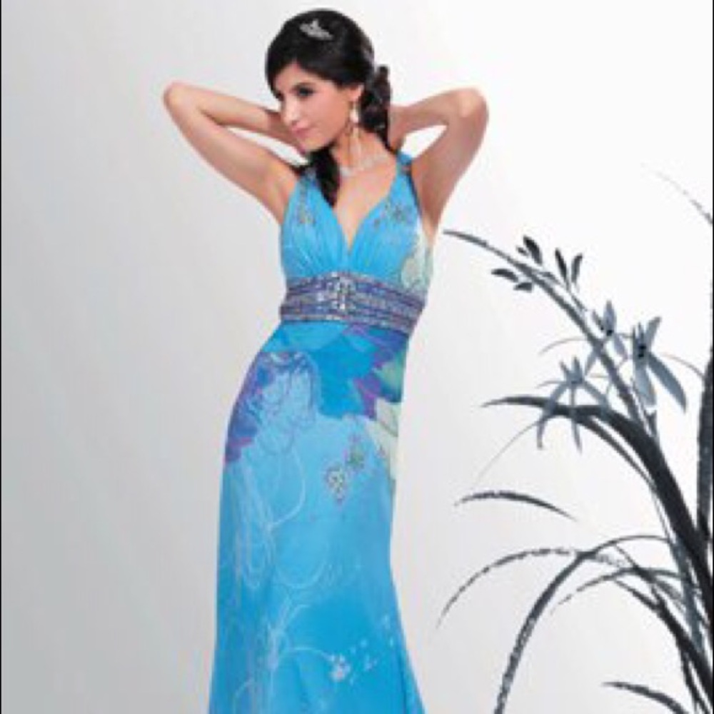 Designer sz 14 prom gown w matching bow tie NWT